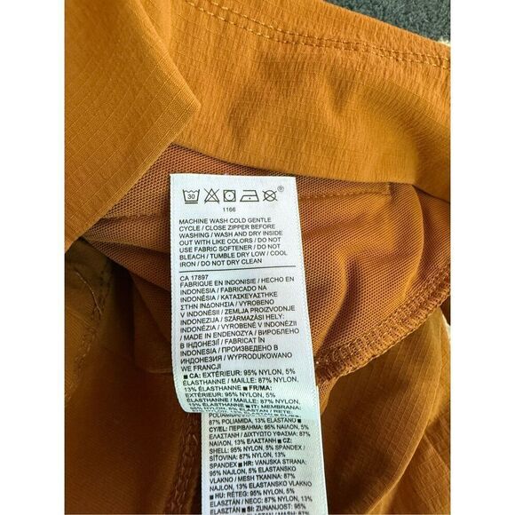 Athleta Trekke Shorts- size 6 - Picture 7 of 8